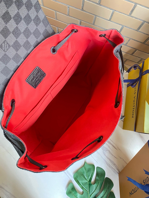 ルイヴィトンバッグ着用イメージ